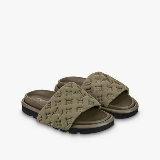 LV slipper